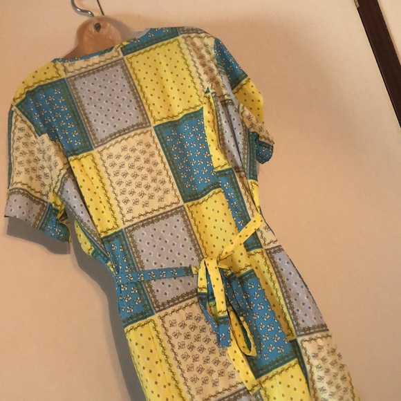 Woman’s MPH collection abstract MPH colorful dress - Picture 11 of 14